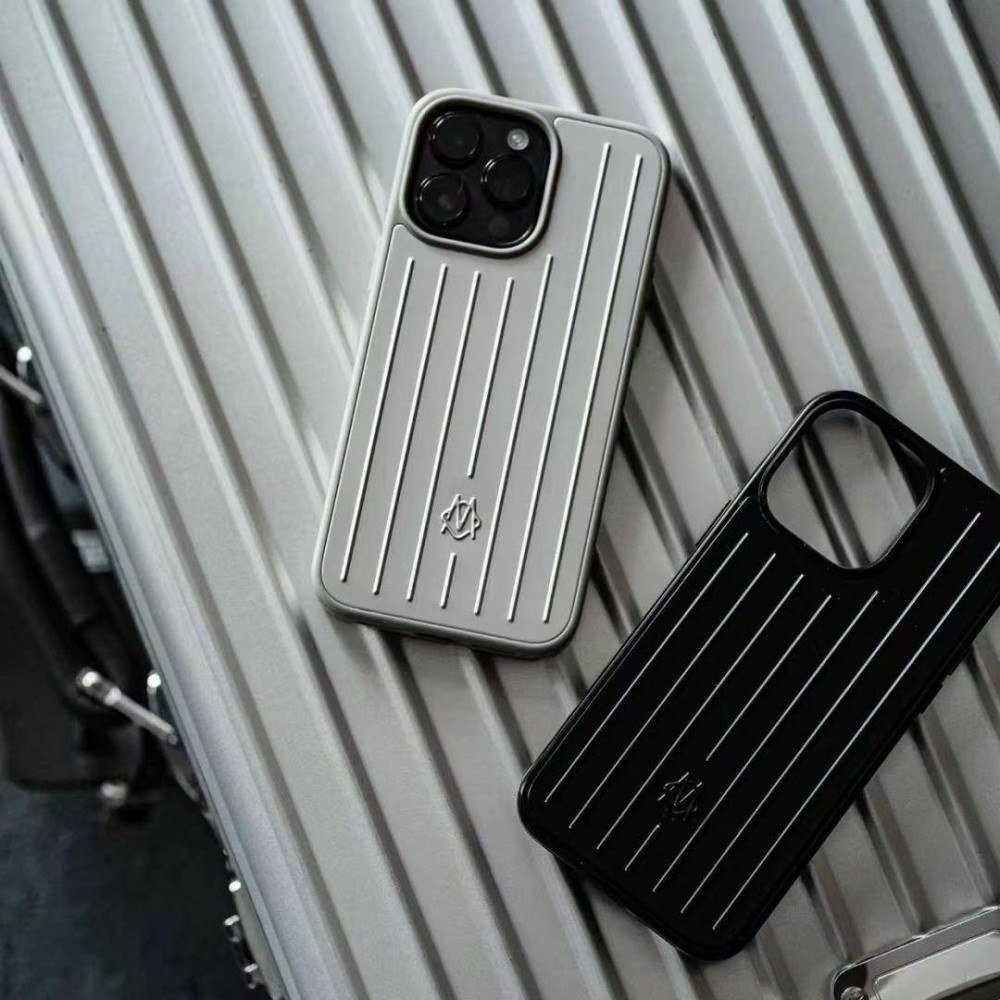 قاب برند RIMOWA جنس بدنه آلومینیوم 1 قاب برند RIMOWA جنس بدنه آلومینیوم