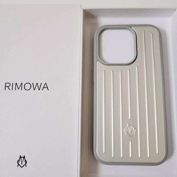 قاب برند RIMOWA جنس بدنه آلومینیوم گوشی آیفون 16 پرو