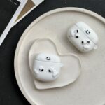 کاور ایرپاد سیلیکونی Airpods in Hands (کدa0122)
