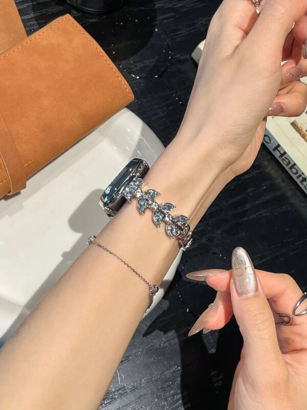 بند اپل واچ Diamond leaf bracelet با گارد نگینی (کدw5072)