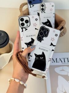 قاب Black Cat طرح گربه کارتخوان گوشی آیفون 17 پرو
