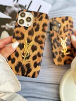 قاب طرح پلنگی با لوگو YSL گوشی سامسونگ S23 الترا