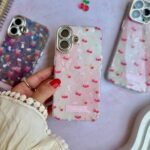 قاب آلبالو دخترونه گوشی آیفون 15