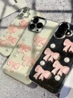 کاور شفاف طرح پاپیون صورتی برجسته گوشی آیفون 16 پرومکس