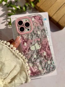 قاب طرح گربه بالدار صورتی گوشی آیفون 16