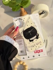 قاب طرح گربه مشکی Nice Cat گوشی آیفون 16