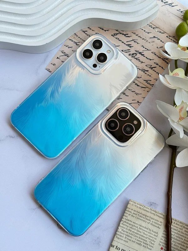 قاب براش ابریشمی آبی گوشی آیفون 1 قاب براش ابریشمی آبی گوشی آیفون