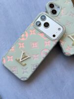 قاب Louis Vuitton طرح هولوگرامی گوشی آیفون 12 و آیفون 12 پرو