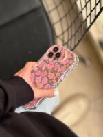 قاب آیفون 13 گل رز و پروانه