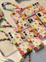 قاب گوشی سامسونگ آیفون 16 پرومکس طرح M&M با آویز