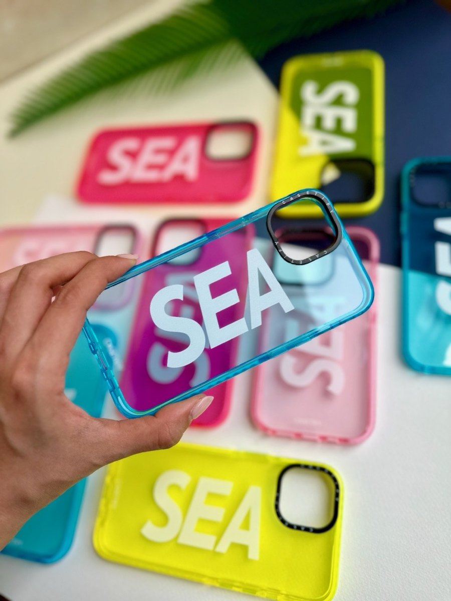 قاب Neon Sea Casetify (کدC1243) 1 قاب Neon Sea Casetify (کدC1243)