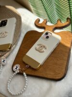 قاب Gold Chanel با آویز مرواریدی (کدC1265)