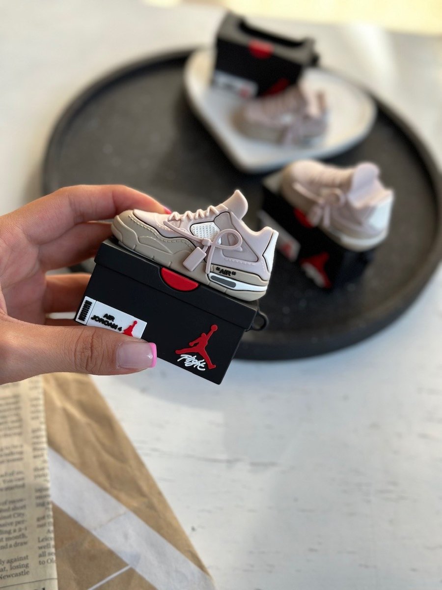 کاور ایرپاد سیلیکونی Nike Air Jordan (کدa0034) 1 کاور ایرپاد سیلیکونی Nike Air Jordan (کدa0034)