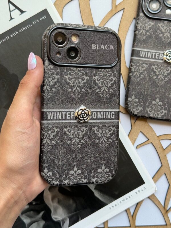 قاب Black Design گل نقره ای (کدC1762)