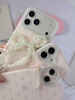 قاب طرح Pink Bow با آویز مرواریدی گوشی آیفون 13 و آیفون 14