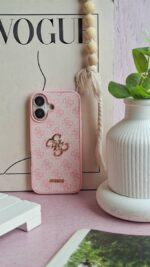 قاب طرح GUESS صورتی گوشی آیفون 13 پرومکس