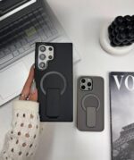 قاب مگ سیف استند دار گوشی سامسونگ S24 ULTRA