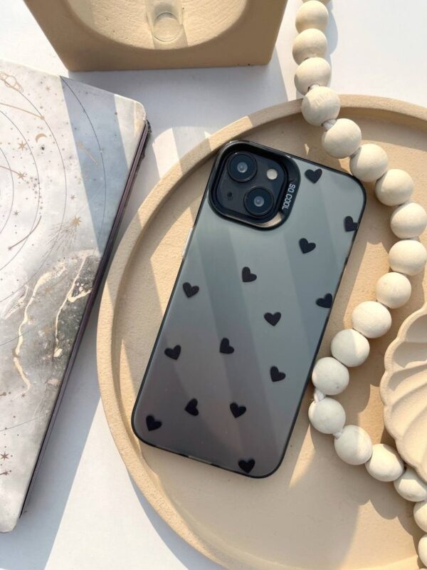 قاب طرح قلب ریز گوشی آیفون 15