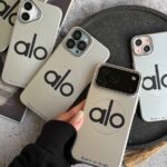 قاب Silver Alo طرح لوگو Alo گوشی آیفون 15